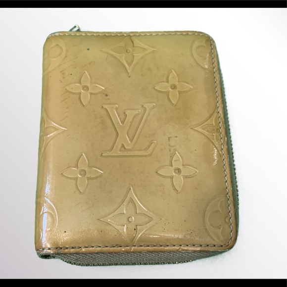 Louis Vuitton Handbags - Louis Vuitton Vernis Zippy Wallet